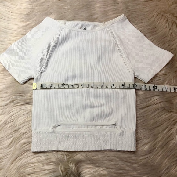 FREE PEOPLE Cut it Out Short Sleeve Top XS/S - Picture 8 of 9